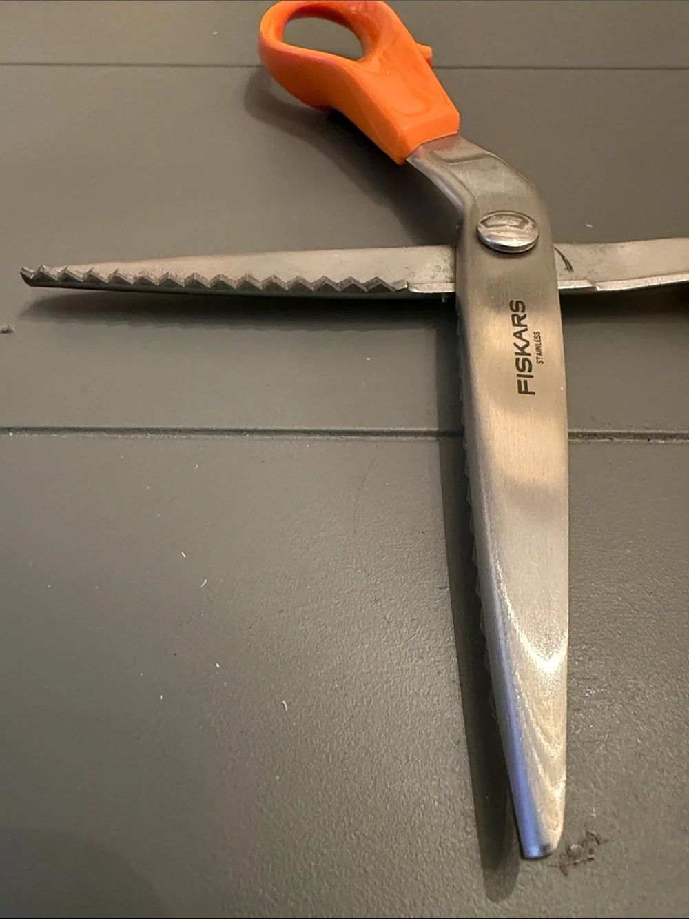 Fiskars USA 80 Pinking Shears Scissors Orange Handle Zig Zag Cut Crafts Fabrics